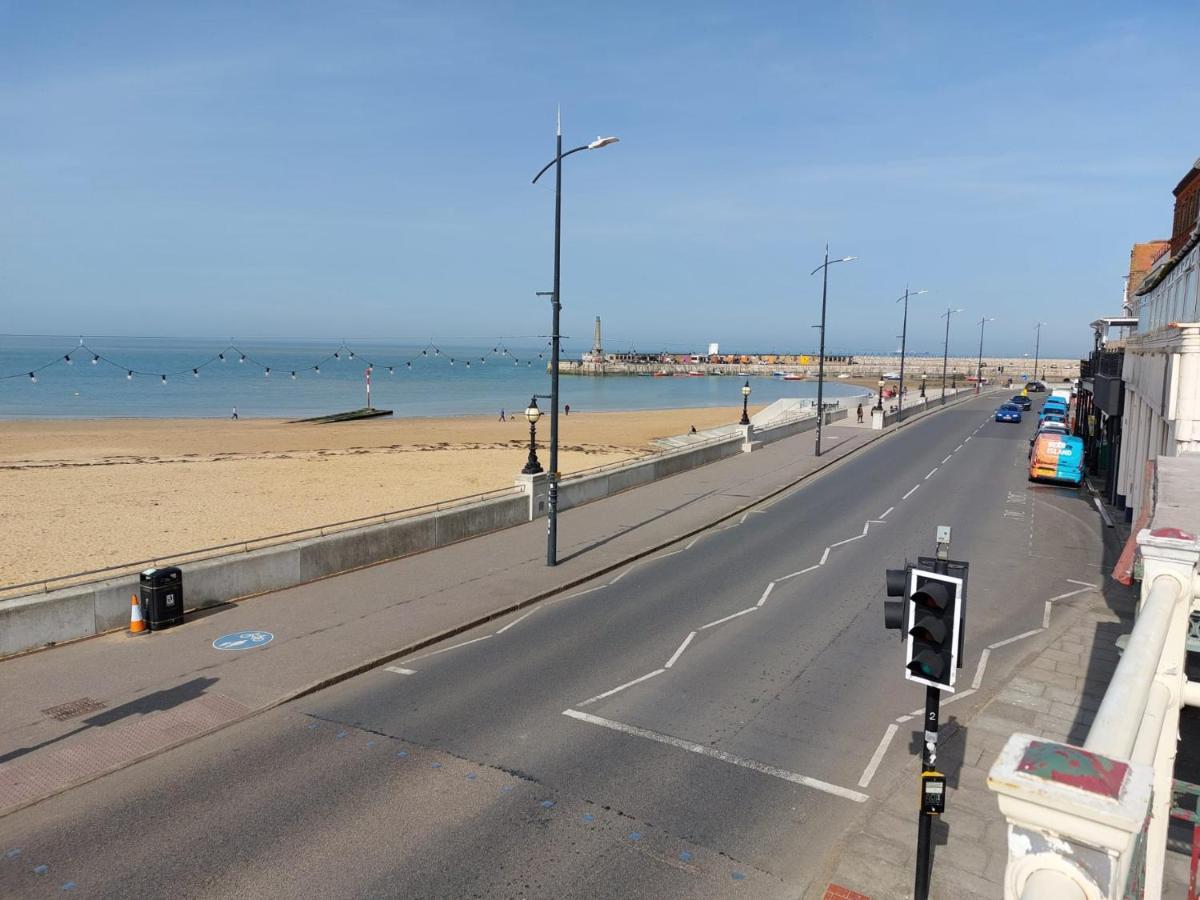 Inviting 1-Bed Apartment In Herne Bay Εξωτερικό φωτογραφία
