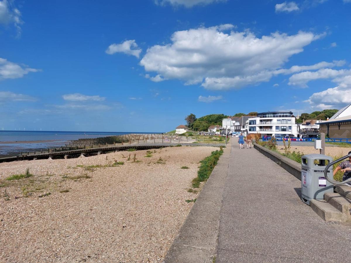 Inviting 1-Bed Apartment In Herne Bay Εξωτερικό φωτογραφία